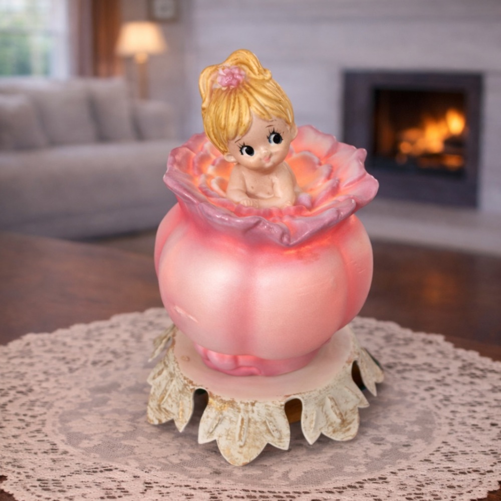 Vintage Aladdin Giftware Baby On Flower Nightlite